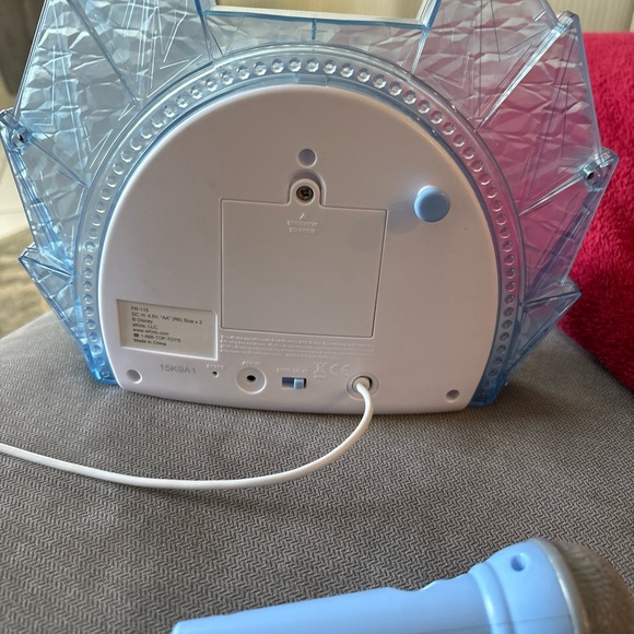 Disney Frozen Blue Karaoke Machine - Picture 9 of 9